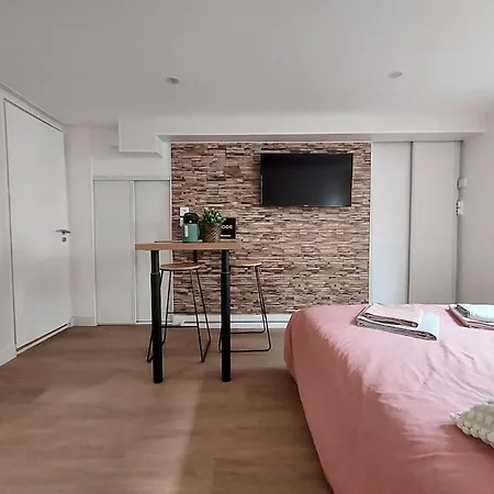Charmant Studio Centre-ville / Emplacement Ideal Apartment *